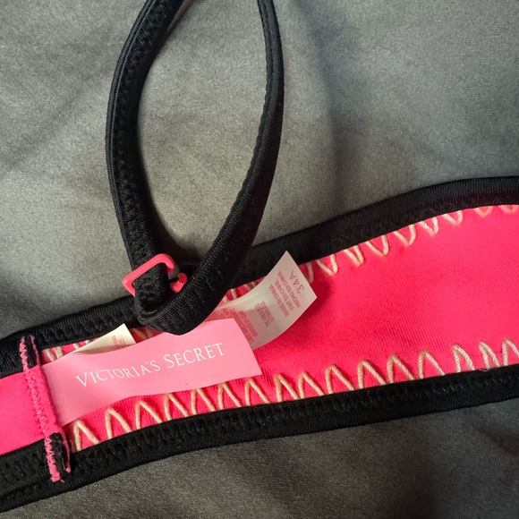 Victoria’s Secret Crochet Bikini Top in Size 34A - Picture 4 of 4